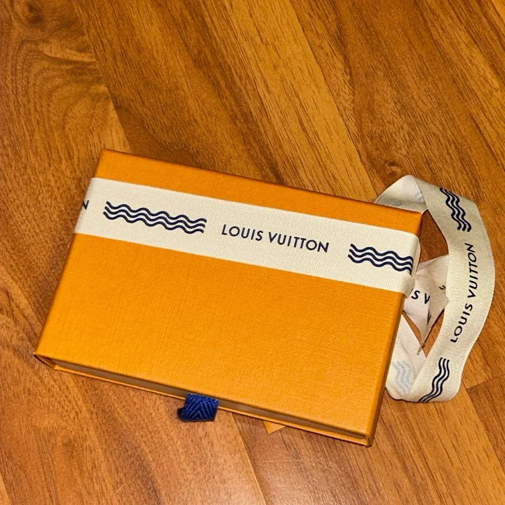 Authentic Louis Vuitton Gift Wrapped Small Box and Dustbag with Card